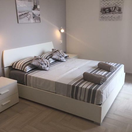 Le Domus Modern Apartments Cagliari Su Forti Екстер'єр фото