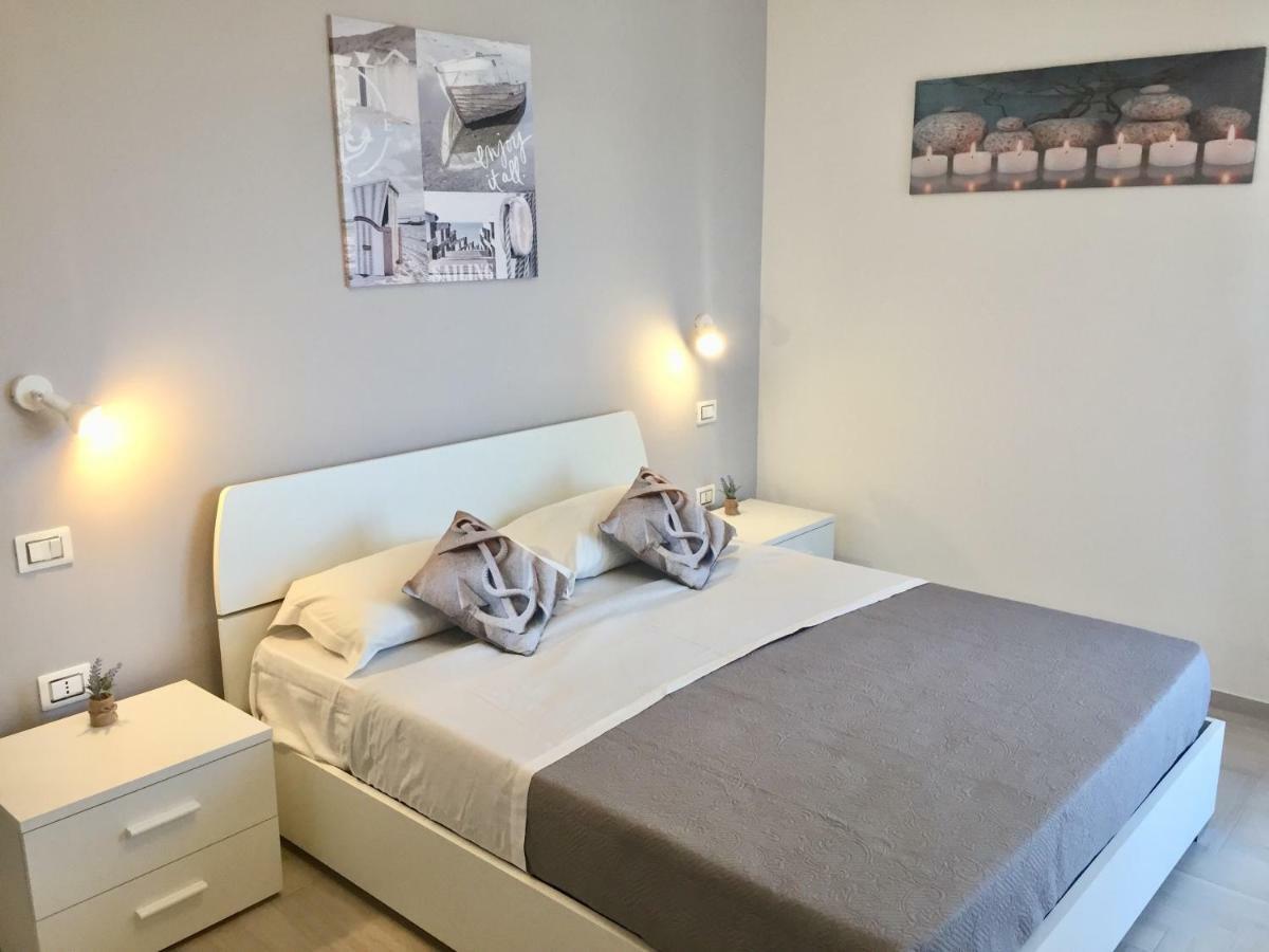 Le Domus Modern Apartments Cagliari Su Forti Екстер'єр фото