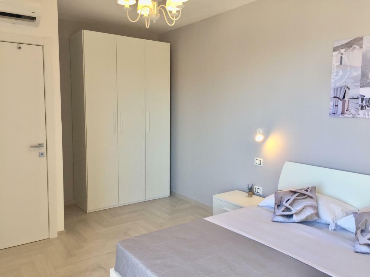 Le Domus Modern Apartments Cagliari Su Forti Екстер'єр фото