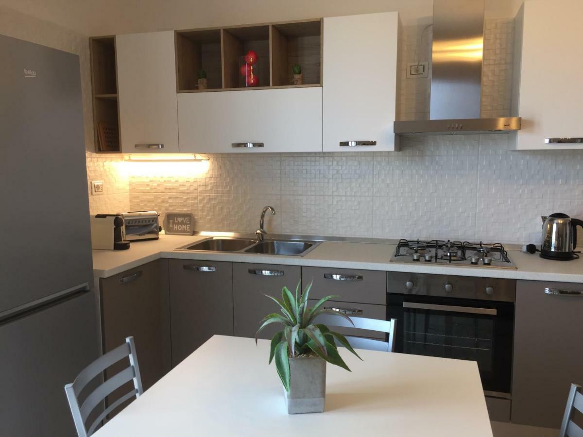 Le Domus Modern Apartments Cagliari Su Forti Екстер'єр фото