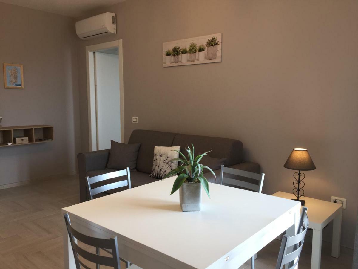 Le Domus Modern Apartments Cagliari Su Forti Екстер'єр фото